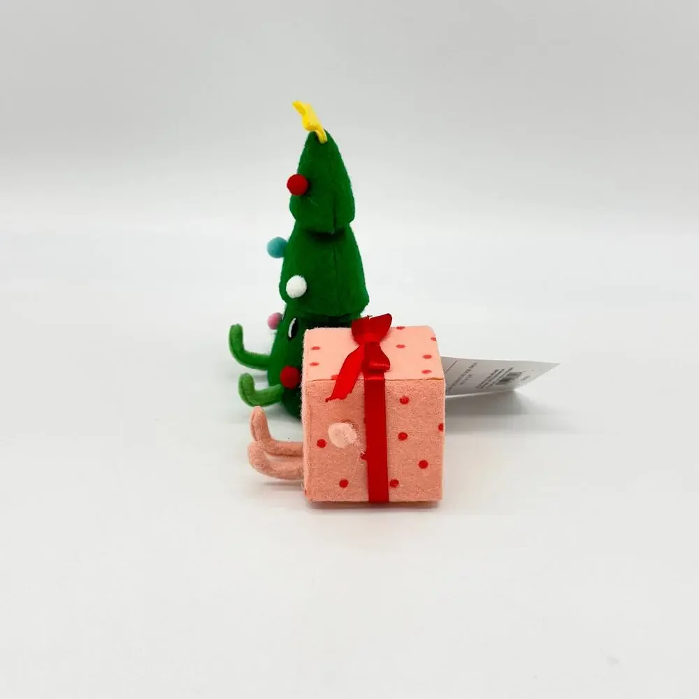 2023 Target Wondershop Duo Christmas Tree And Pink Present Figure NEW